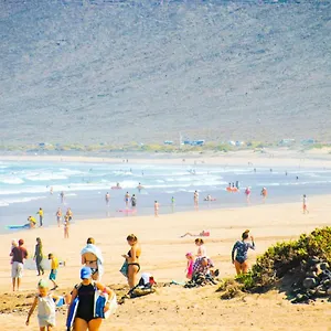 https://seaview-famara-beach-2.in-canary-islands.com